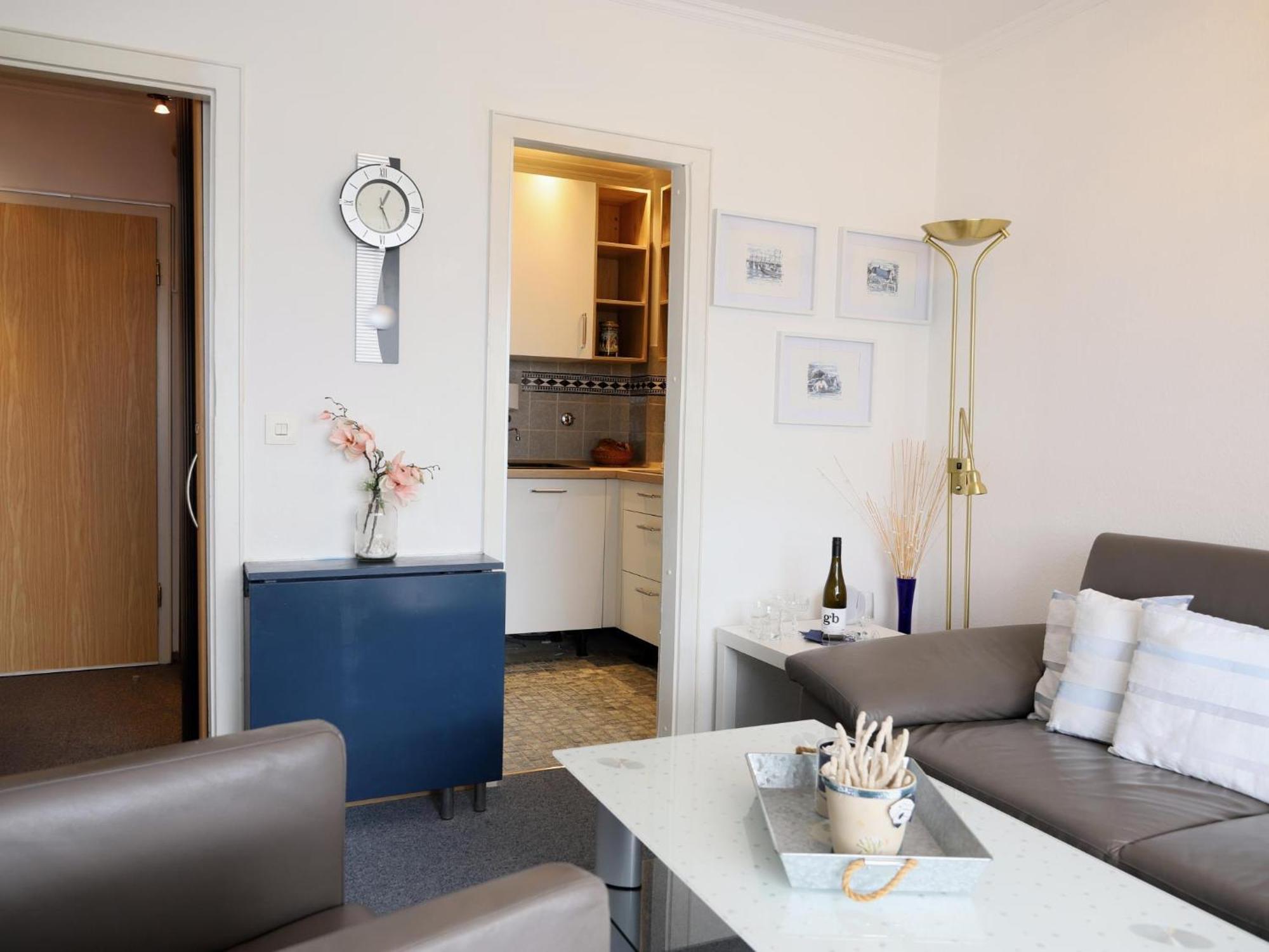 Apartment 2-zimmer-appartement Im 1. Obergeschoss *